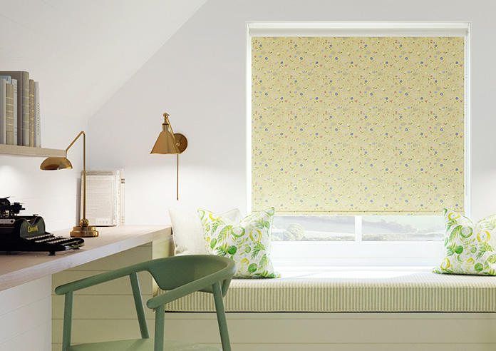 Cottage Garden, Pastel Yellow - Roller Blind - Image 3